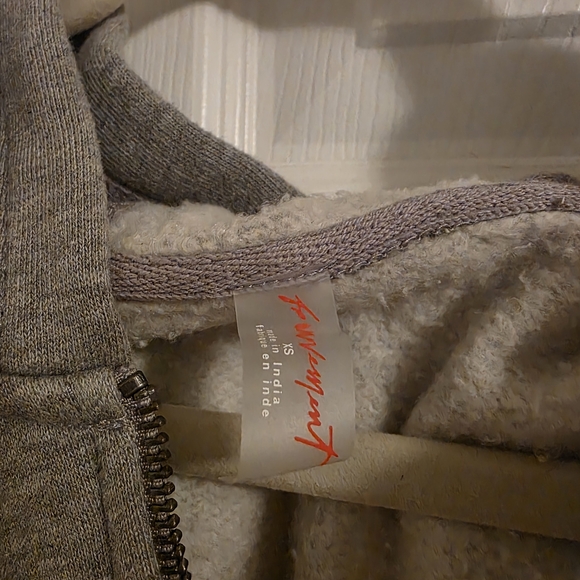 FP MOVEMENT HOODED JUMPSUIT BARREL SIZE XS - Picture 6 of 6